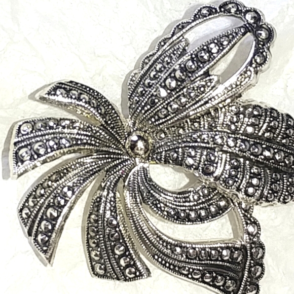 WEST GERMANY ELOXAL ALUMINUM FAUX MARCASITE BROOCH - Picture 2 of 8